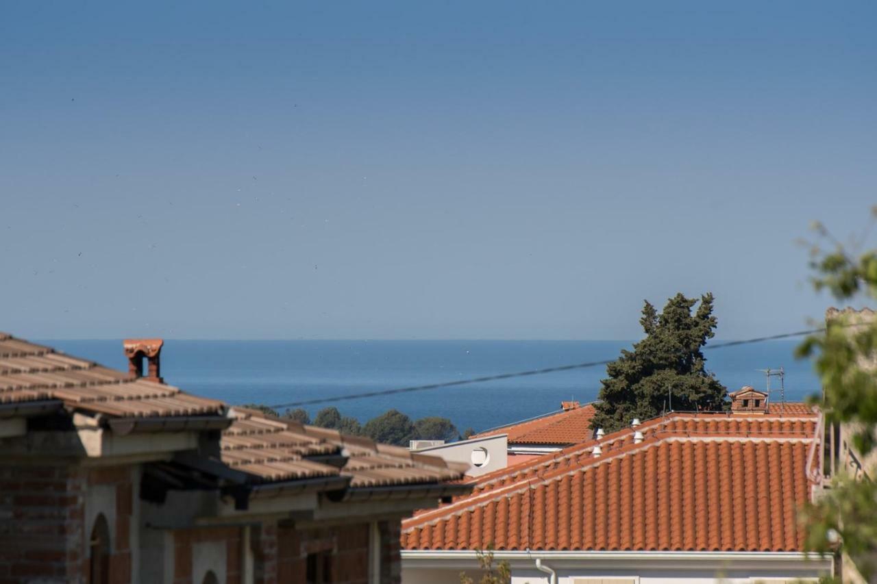 Apartment Bruneta 1 With Sea View Tar-Vabriga Buitenkant foto